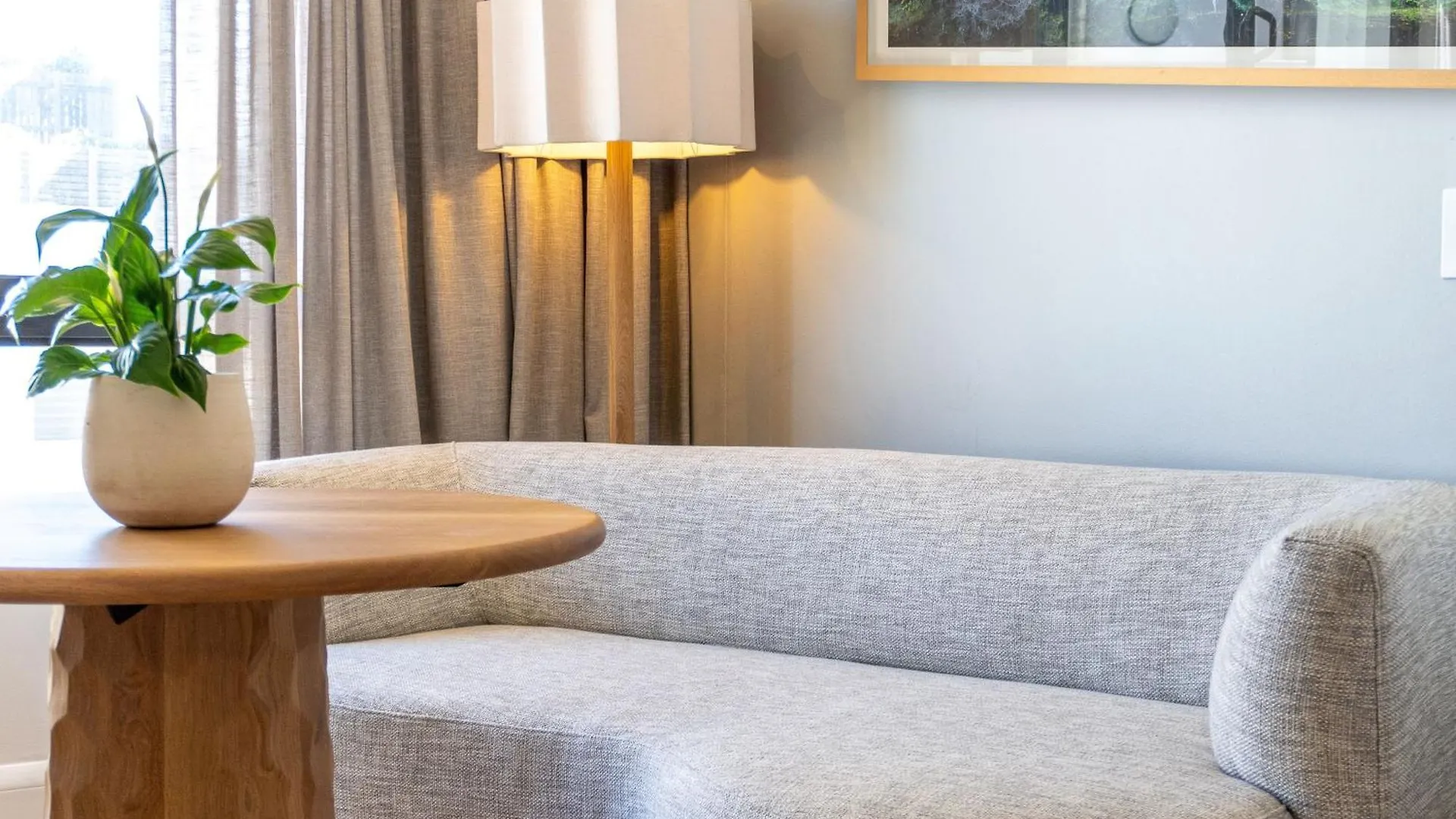 President Hotel Cape Town 4*,