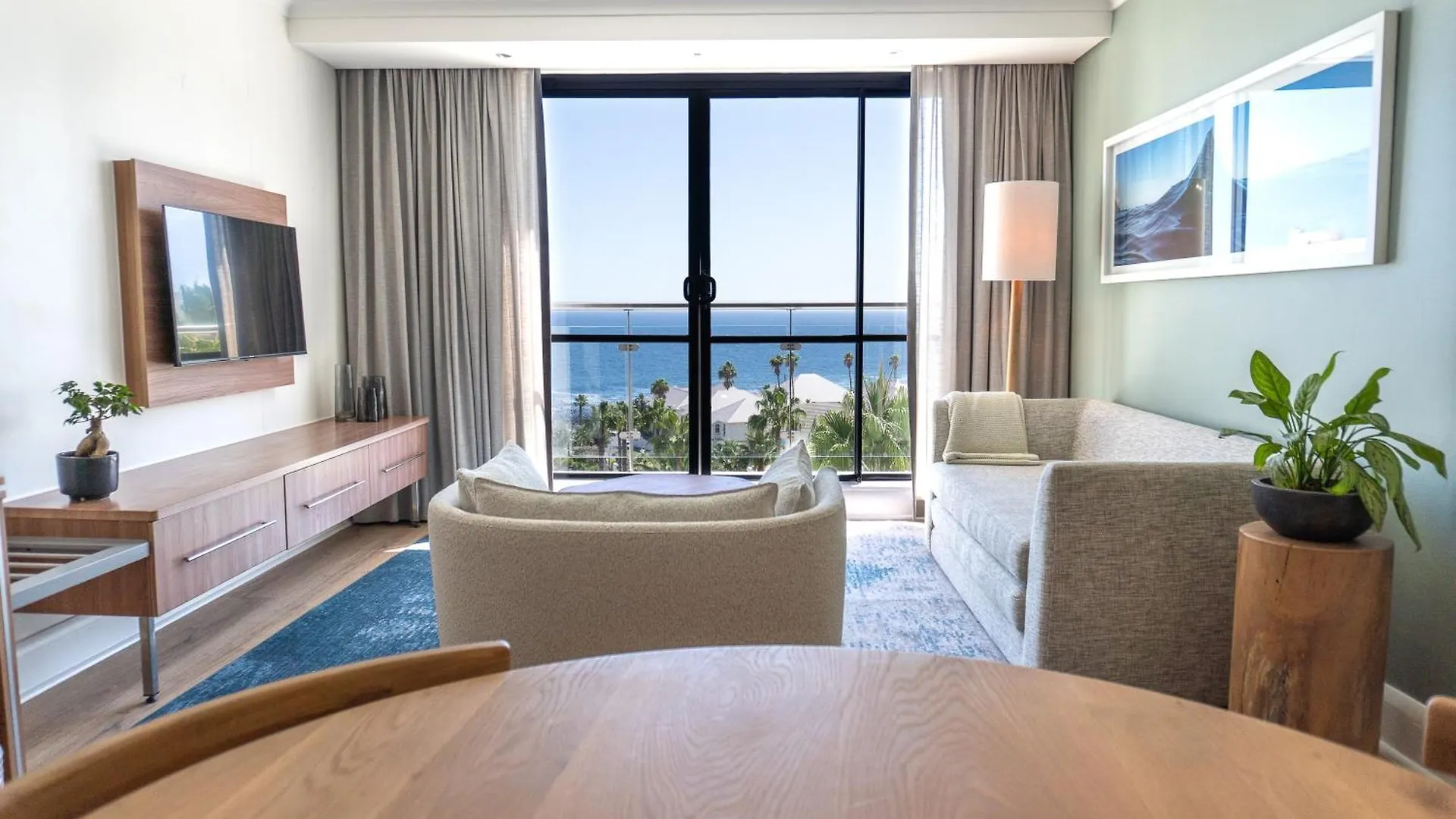 President Hotel Cape Town 4*,  South Africa