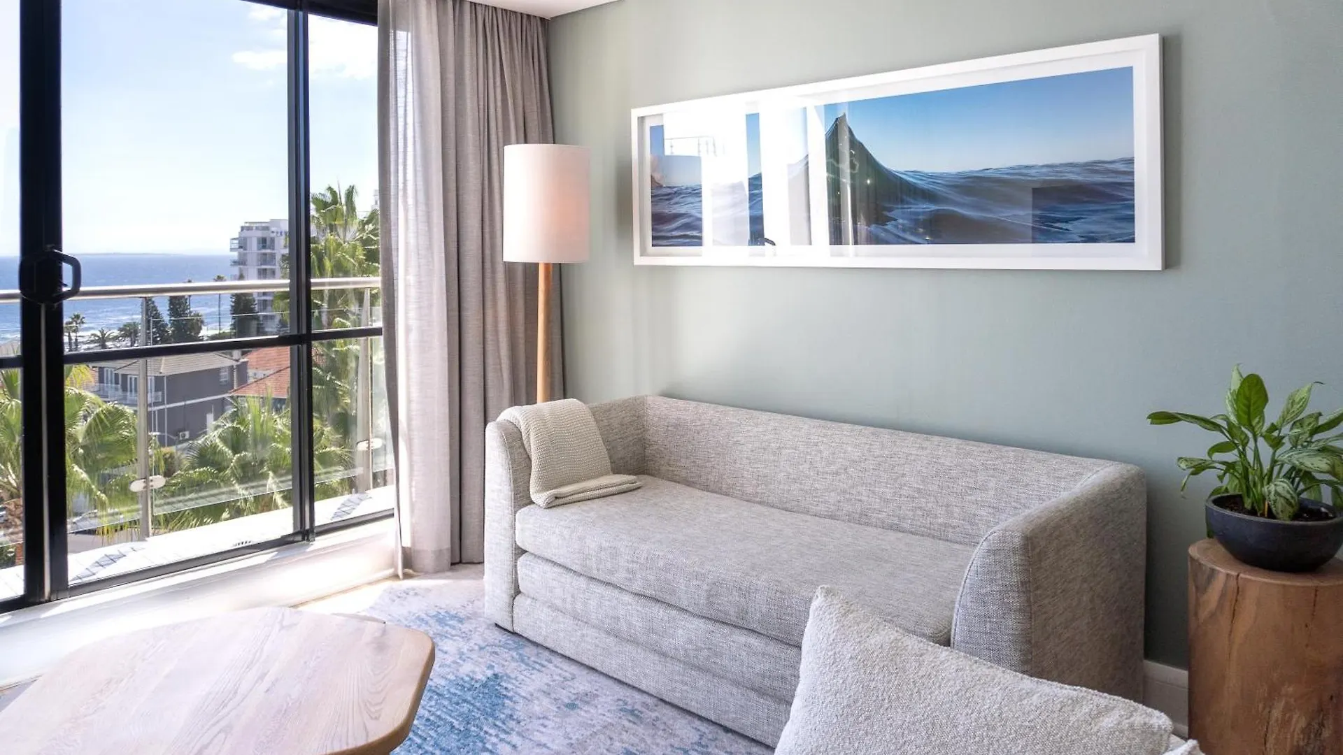 ****  President Hotel Cape Town South Africa